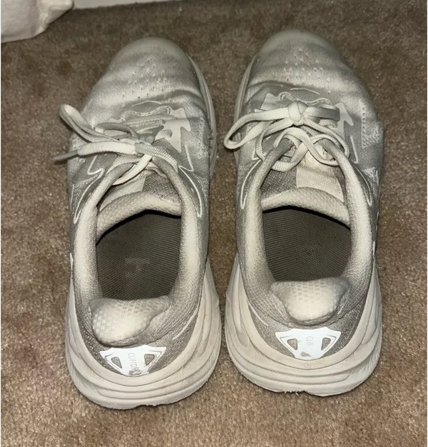White Hoka Clifton 9 Youth - Image 2