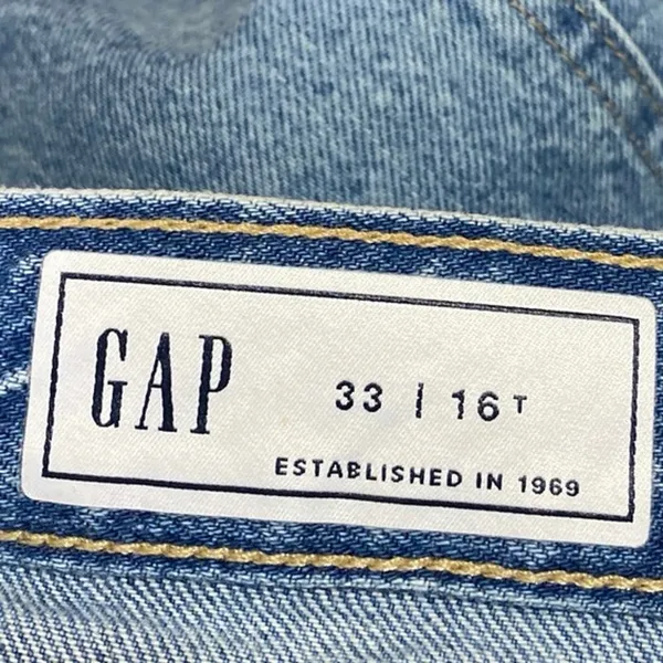 GAP Women's Blue High Waist Distressed Cut-Off Bermuda Denim Shorts 33/16 Tall - Image 4