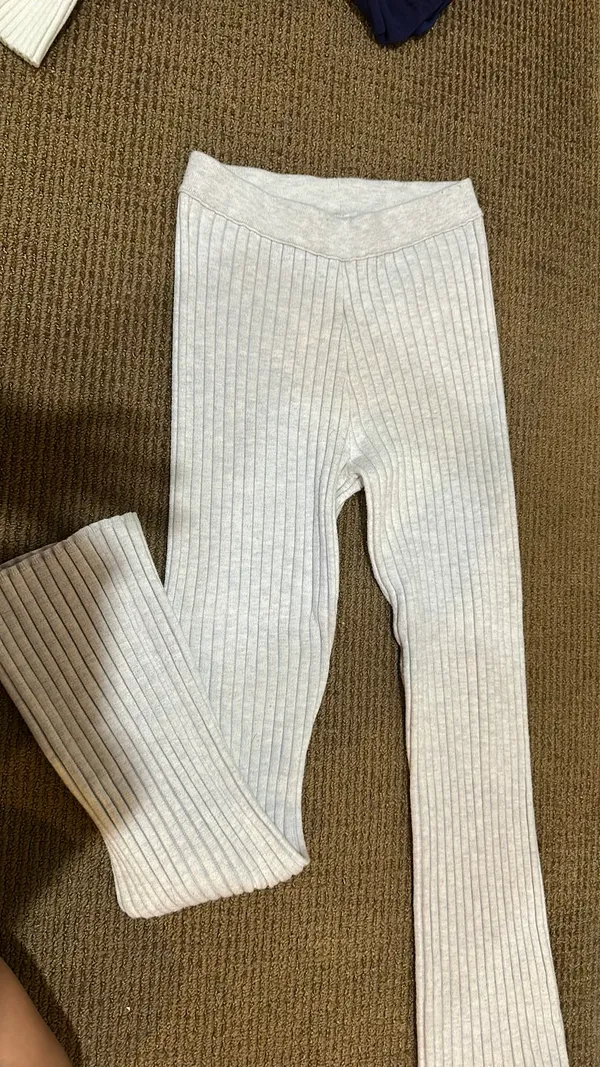 Two-Piece Aerie Set Lounge - Image 5