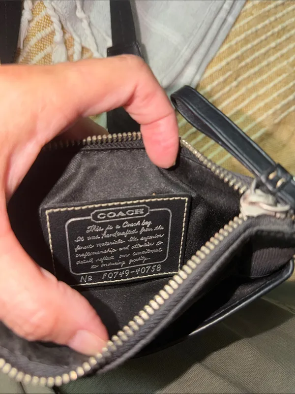 Y2K Coach Black Crossbody with Iridescent Pewter Panel - Image 4