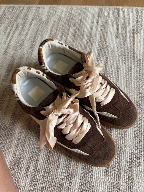 DV by Dolce Vita Sneakers - Image 3