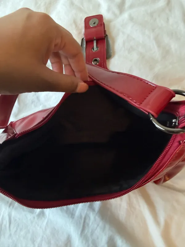 JW Pei Amazon Red Buckle Shoulder Bag - Image 4