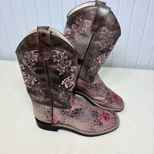 Shyanne Faux Leather Western‎ Boots - Square Toe size Size 5 - Image 3