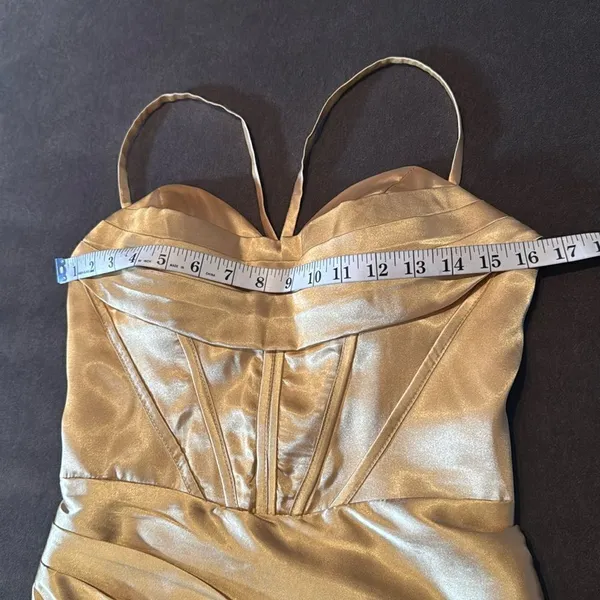 Women’s Gold Full Length Prom Party Dress Criss Cross Straps LegSlit Size 4 NWOT - Image 12