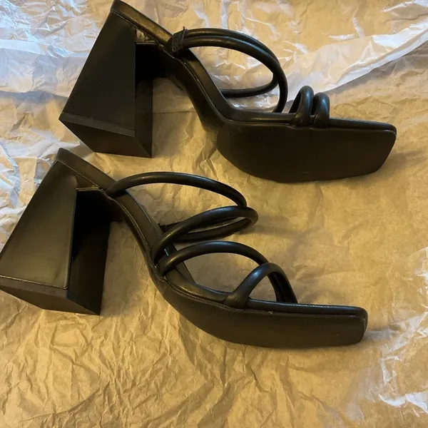 Abound Women Austyn Block Heel Strappy Sandals Size 6.5 - Image 6