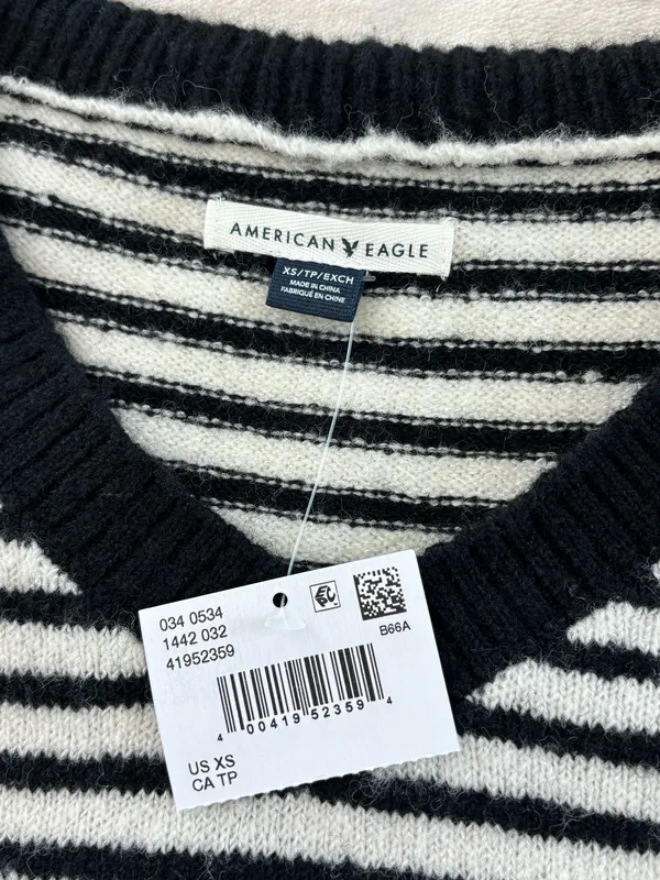 American Eagle Striped Sweater - Image 3