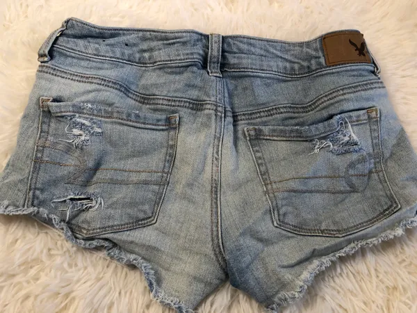 American Eagle Distressed Lace Pocket Jean Shorts - Image 4