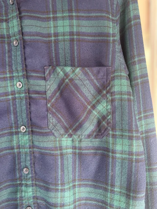 Garage Women's Medium Blackwatch Plaid Flannel Hooded Boyfriend Fit Shacket - Image 7