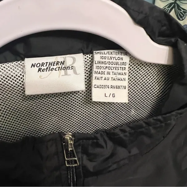 Northern Reflections Vintage windbreaker ❗️clearance❗️ - Image 4