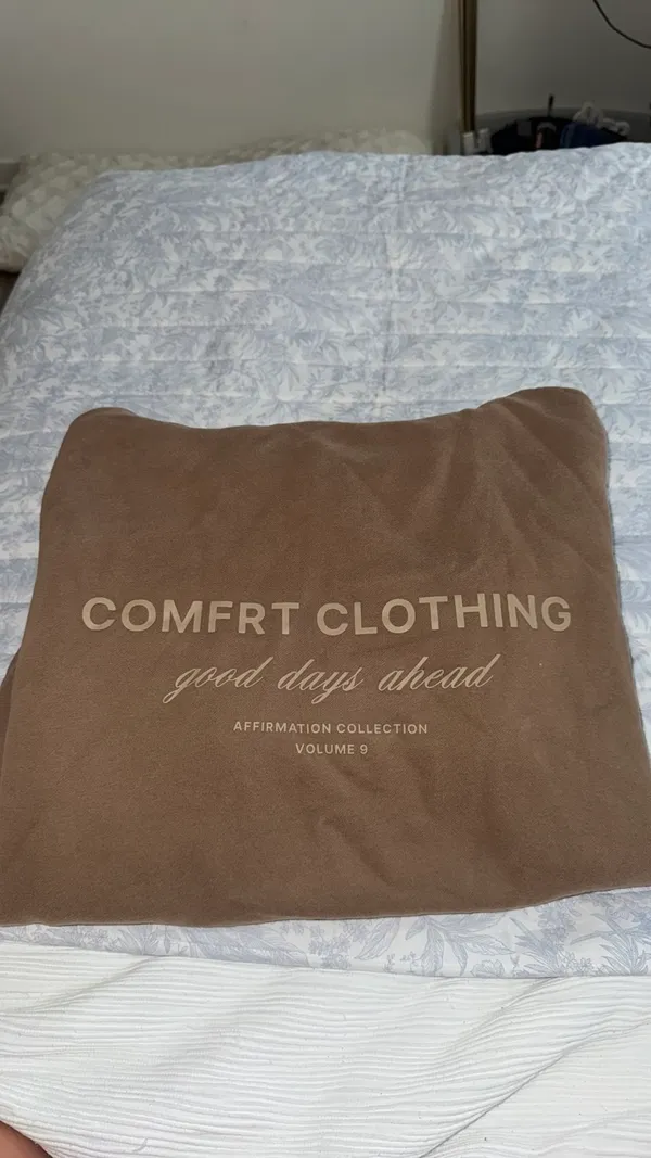 COMFRT Hoodie - Image 2