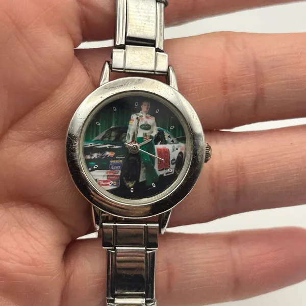 NASCAR Collectible Watch Silver-tone Women’s Watch Working New Battery - Image 6