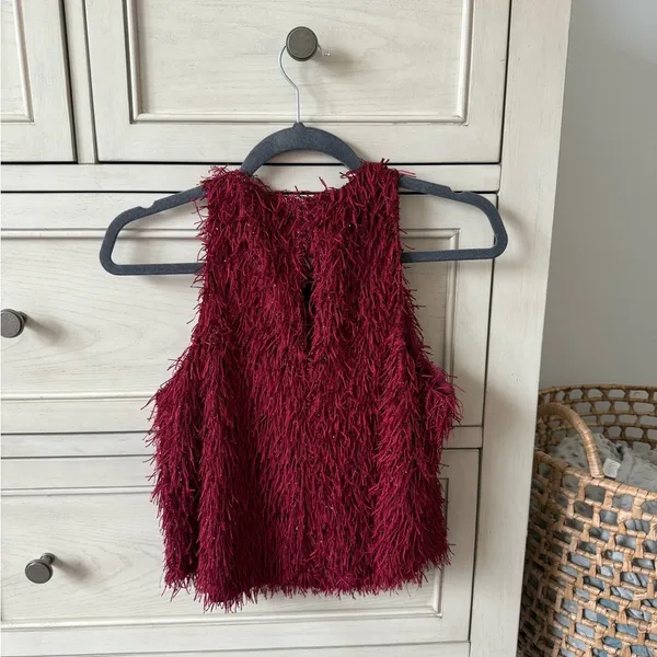 Burgundy Textured Sleeveless Top Red - Image 2