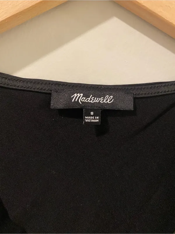 Madewell Emily Satin Sleeveless Button Up Size 8 - Image 3