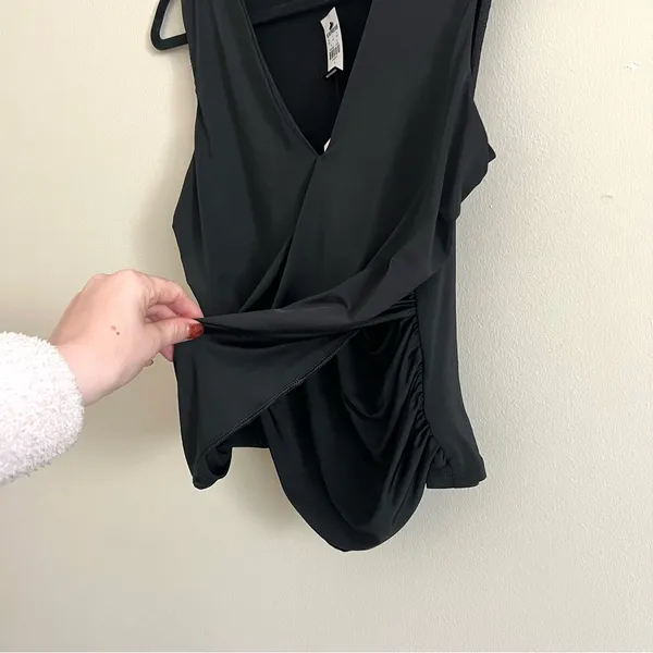 NWT Express Body Contour Silky Wrap Tank Top Shell V-Neck Black Sz L - Image 7
