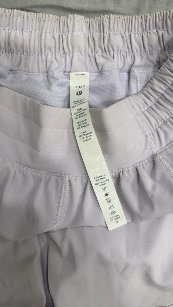 Lululemon Hotty Hot 4" - Image 4