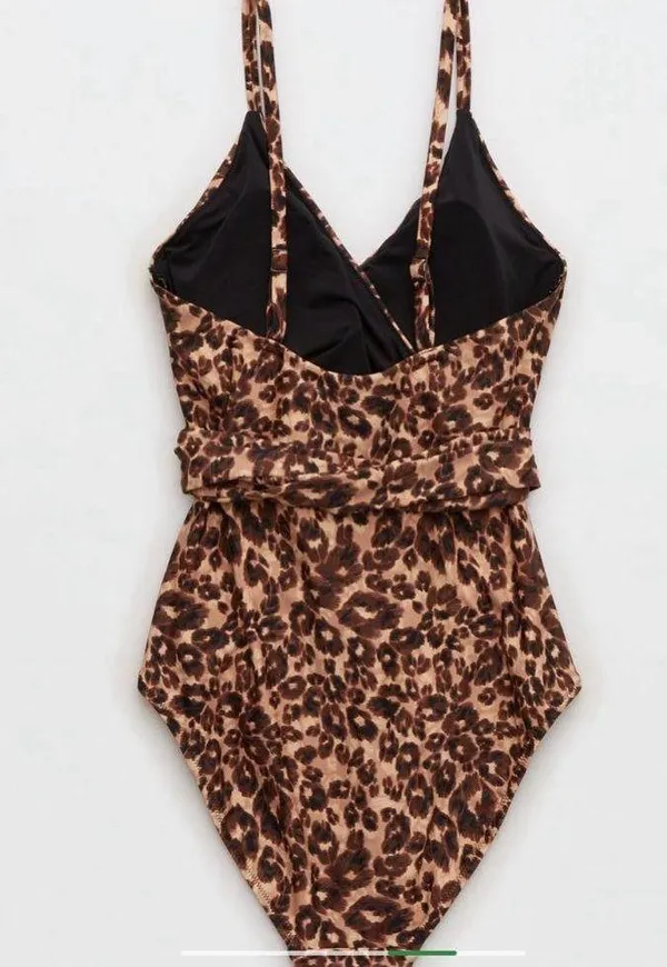 Aerie Leopard Wrap one piece swimsuit size medium NWT - Image 2