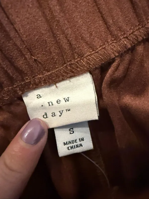 A New Day NWT faux suede brown skirt size small - Image 5