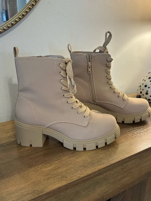 Women's Beige Lace-Up Chunky Heel Combat Boots - Image 6