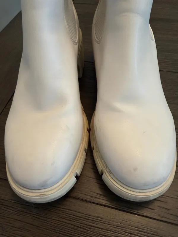 Women's White Chunky Chelsea Booties with Ribbed Ankle - Image 2