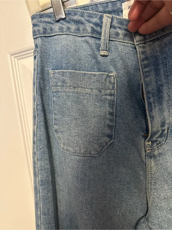 Just Black Light Blue High-Rise Wide-Leg Crop Jeans with Front Patch Pockets - Image 10
