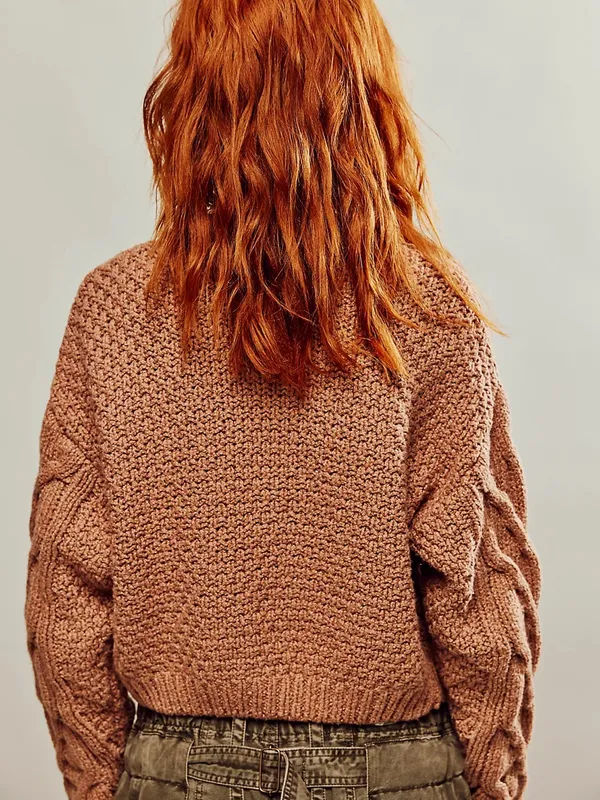Free People • Bonfire Cable Knit Cardi cropped cardigan sweater chunky brown - Image 12
