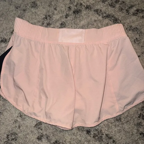 Nike Women's Soft Pink Athletic Shorts - Image 4
