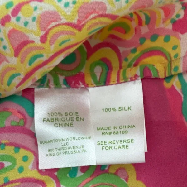 Lilly Pulitzer Pink and Green Paisley Blouse - Image 5