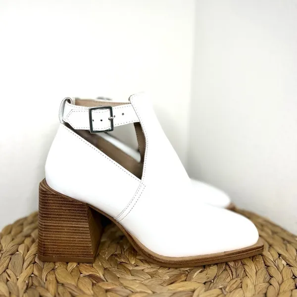 NWT Free People Shoes Brady Buckle leather white Bootie Cut Out ankle boots - Image 5
