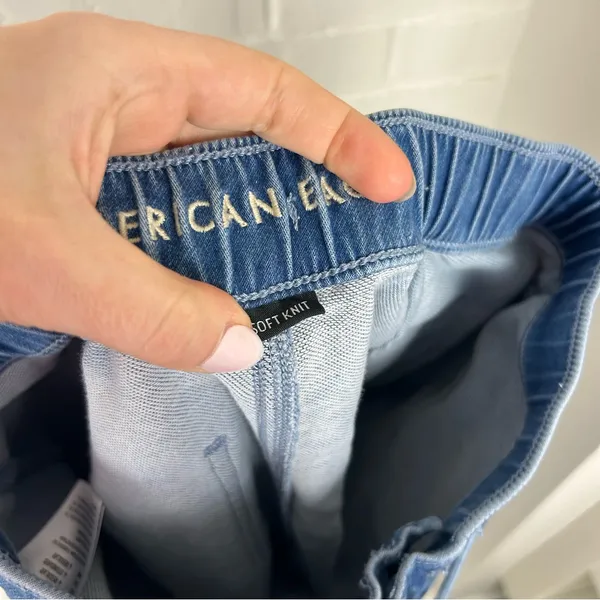 American Eagle Soft Knit Denim Jogger Jeans Size 4 - Image 3