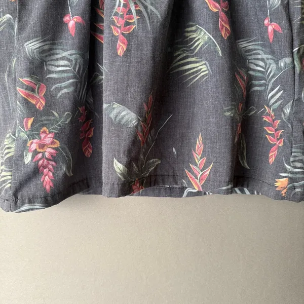 South to South sz S gray pink floral‎ tank top - Image 10