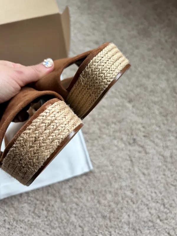 Vince suede platform sandals. 7.5 - Image 4