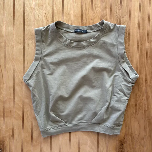 Arrive Guide Amazon Athletic Top - Image 8
