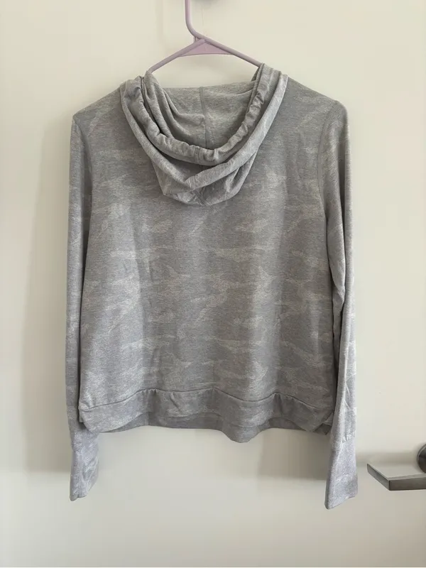 Vuori Light Gray Halo Performance Camouflage Hoodie - Image 6