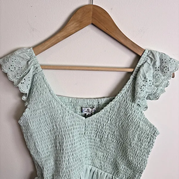 Poof‎ New York Shirt Womens Sz M Mint Green Cottage Ruffle Eyelet Top Blouse - Image 2