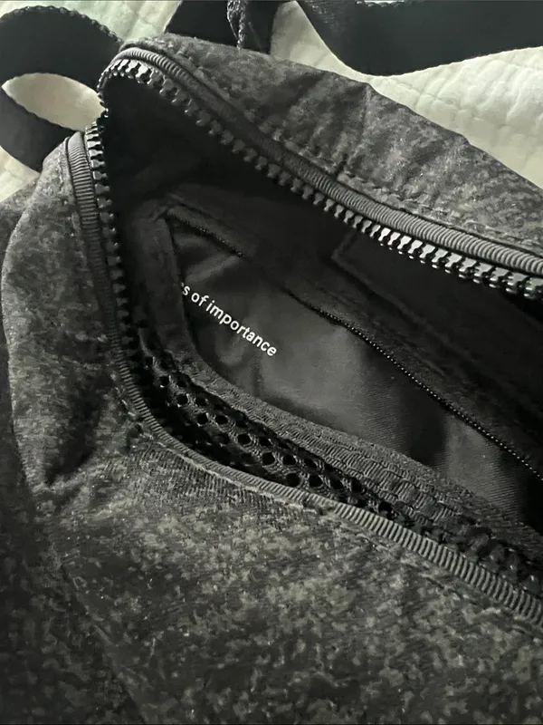 lululemon athletica black and reflective Fanny pack - Image 4