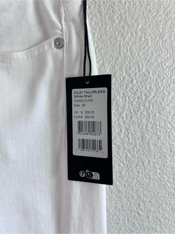NWT 7 For All Mankind Women's Tailorless Dojo in Slim Illusion White 29 - Image 3
