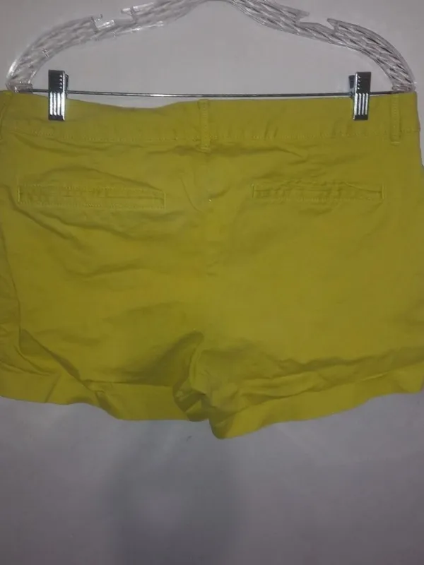 Old Navy 12 Lime Short Shorts - Image 3