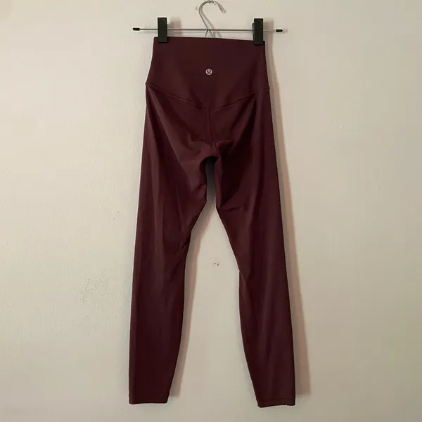 Lululemon Plum Purple Wunder Under High Rise Tights Cropped Ankle Women's size 4 - Image 6