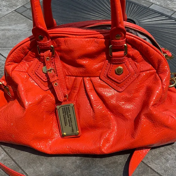 Mark Jacobs ORANGE PATENT LEATHER detachable cross body - Image 2