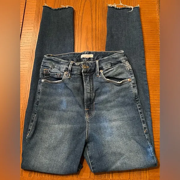 Good American Good Waist Crop Raw Edge Skinny Jeans in Blue331 Size‎ 2 = Size 26 - Image 4