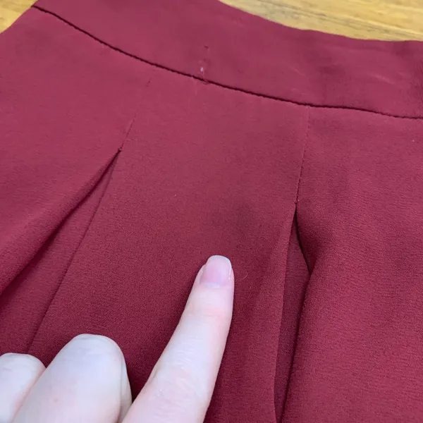Banana Republic Maroon Pleated Mini‎ Skirt Women's Petite Size 6 Short Tennis - Image 2