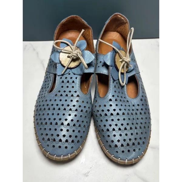 Spring Step Frieda Blue Leather Perforated Flower Loafers Flats Size 39 - Image 2