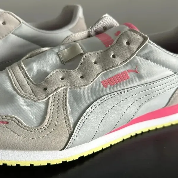 Puma Pink and Grey Sneakers Sz‎ 6.5 - Image 3