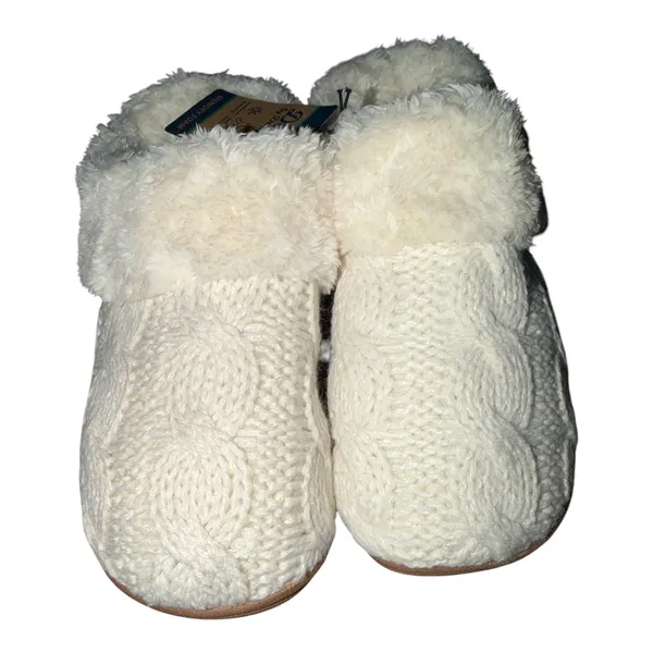 Auden Satin PJ Set (1x) & Dearfoam Slipper (Large 9/10) Bundle - Image 7