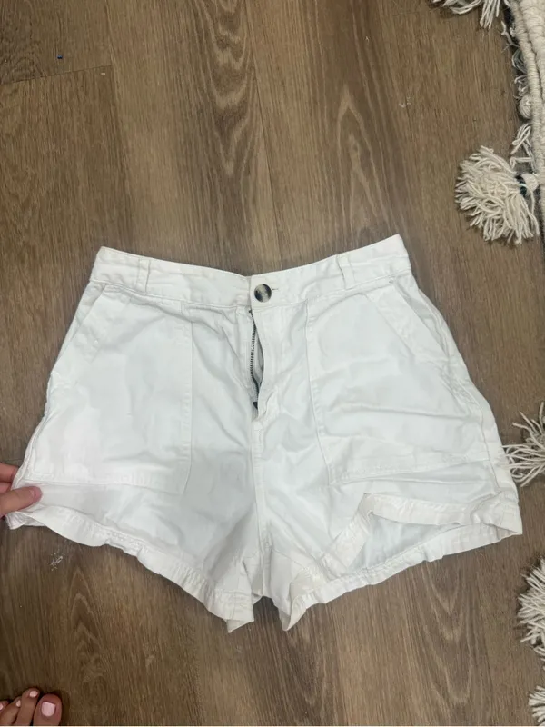 SheIn UNIVERSAL THREAD shorts 2 - Image 5