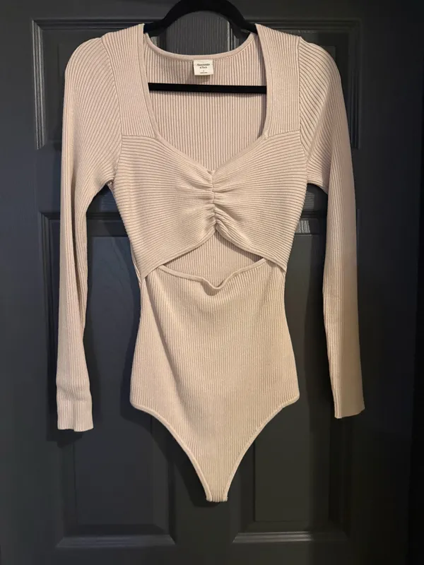 Abercrombie Sweater Bodysuit - Image 5