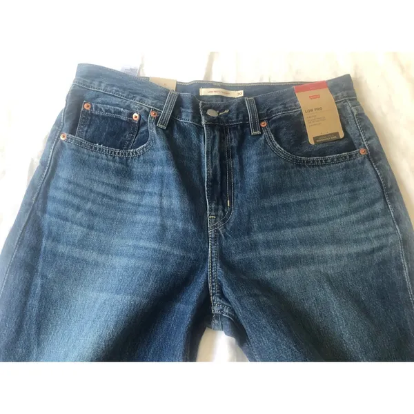 Levi’s Low Pro Mid Rise straight leg blue jeans size 30 - Image 4