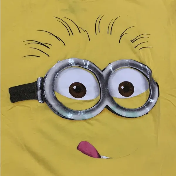 Minions tee shirt Size XL - Image 3
