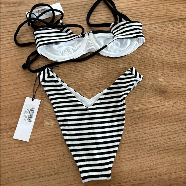 Frankie’s bikinis set - Image 5