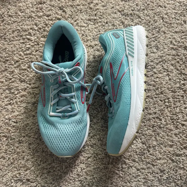 Brooks Running Shoes Women’s - Image 2